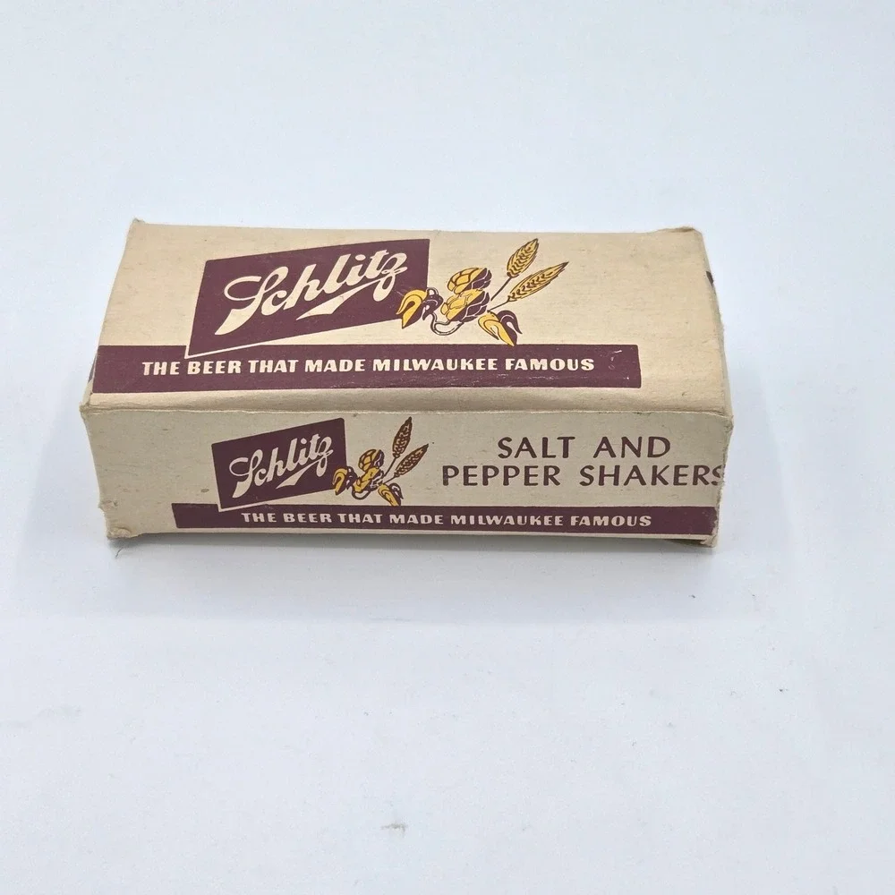 Vintage Schlitz Salt‎ and Pepper Shaker Set in Original Box